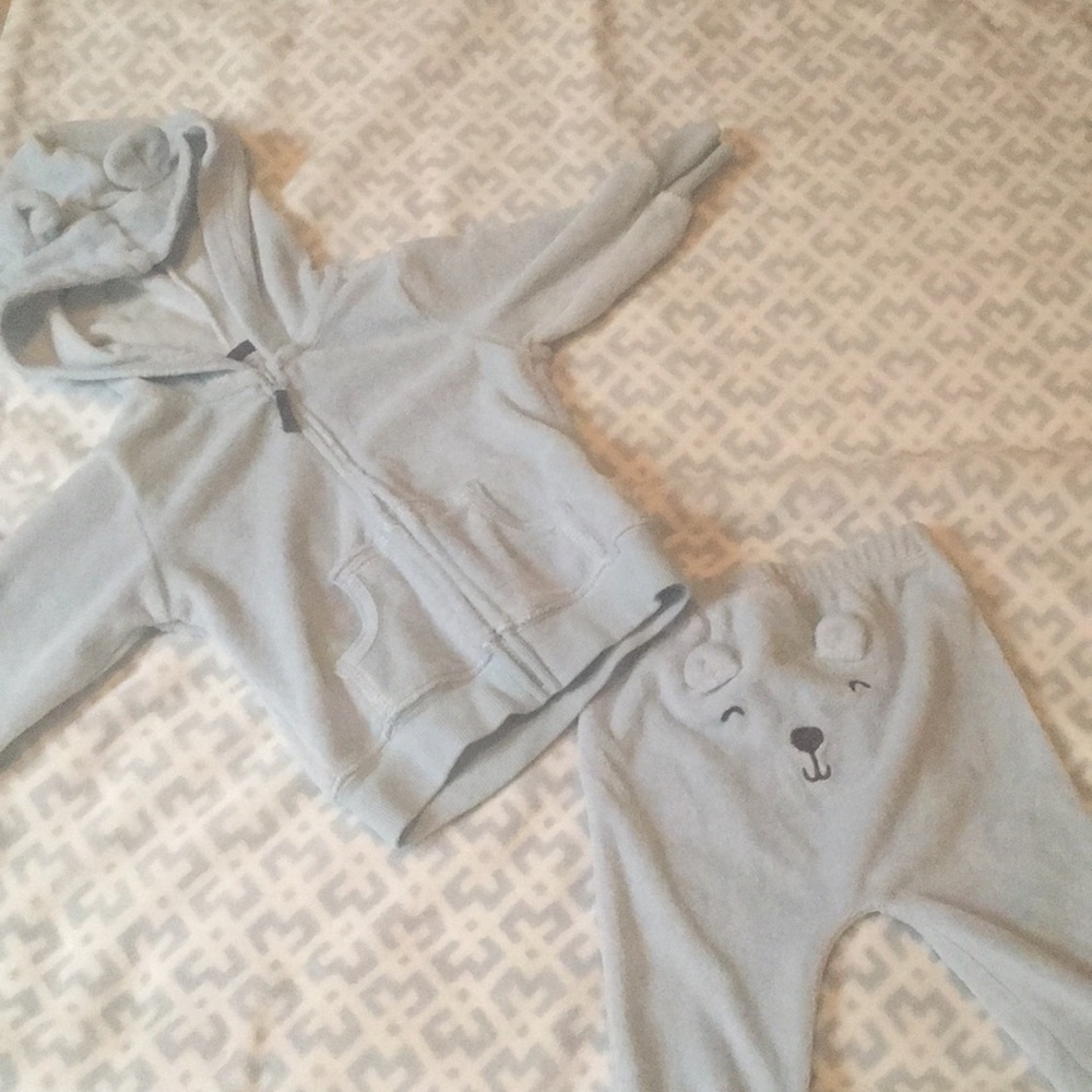 Carter’s two piece baby boy outfit 6 months